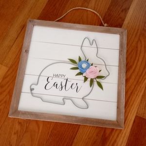 Seasons 'Happy Easter' decor